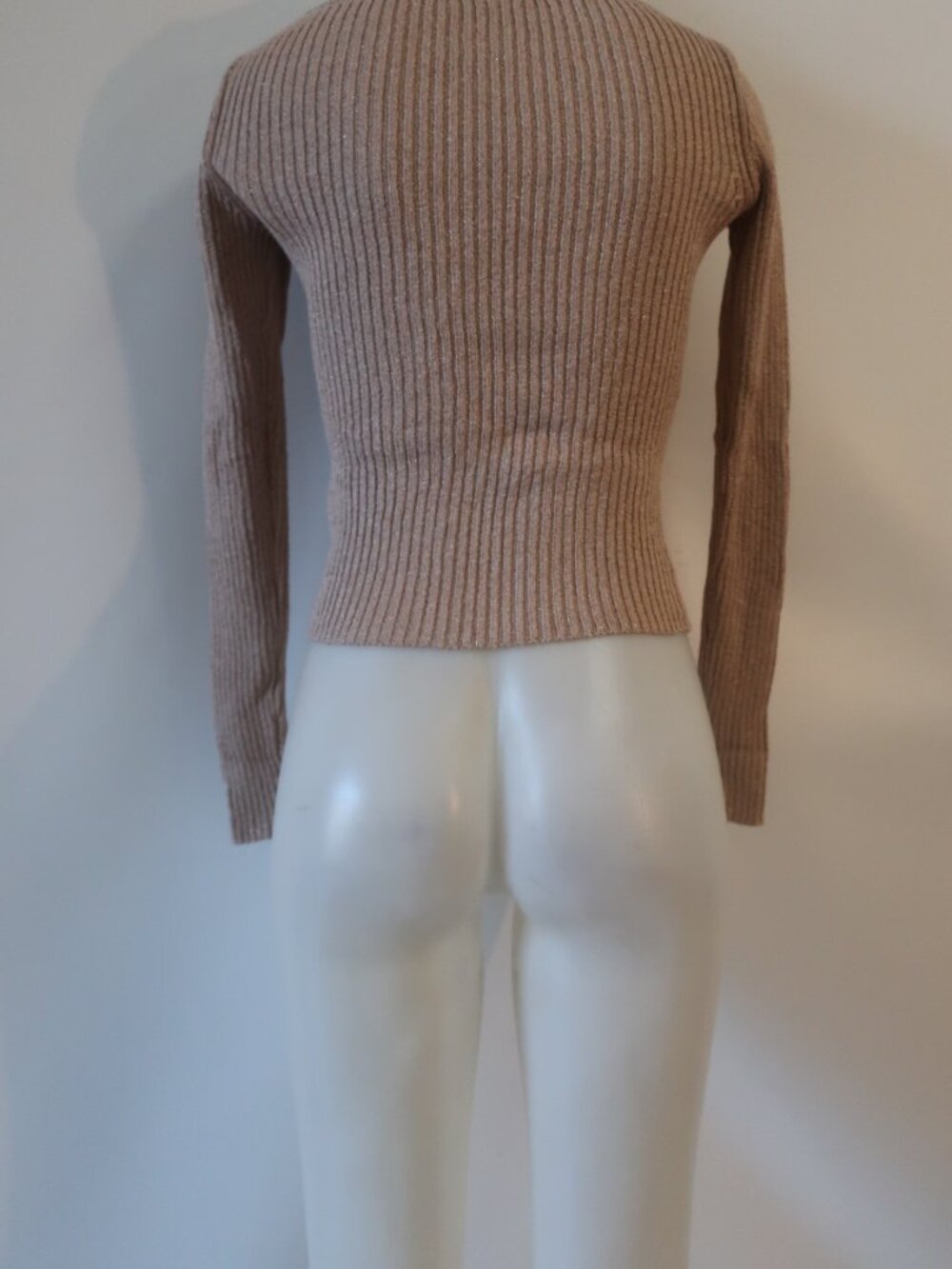 Womens Intermix Metallic Gold Open Twist Neck Sweater P/S - Picture 6 of 8